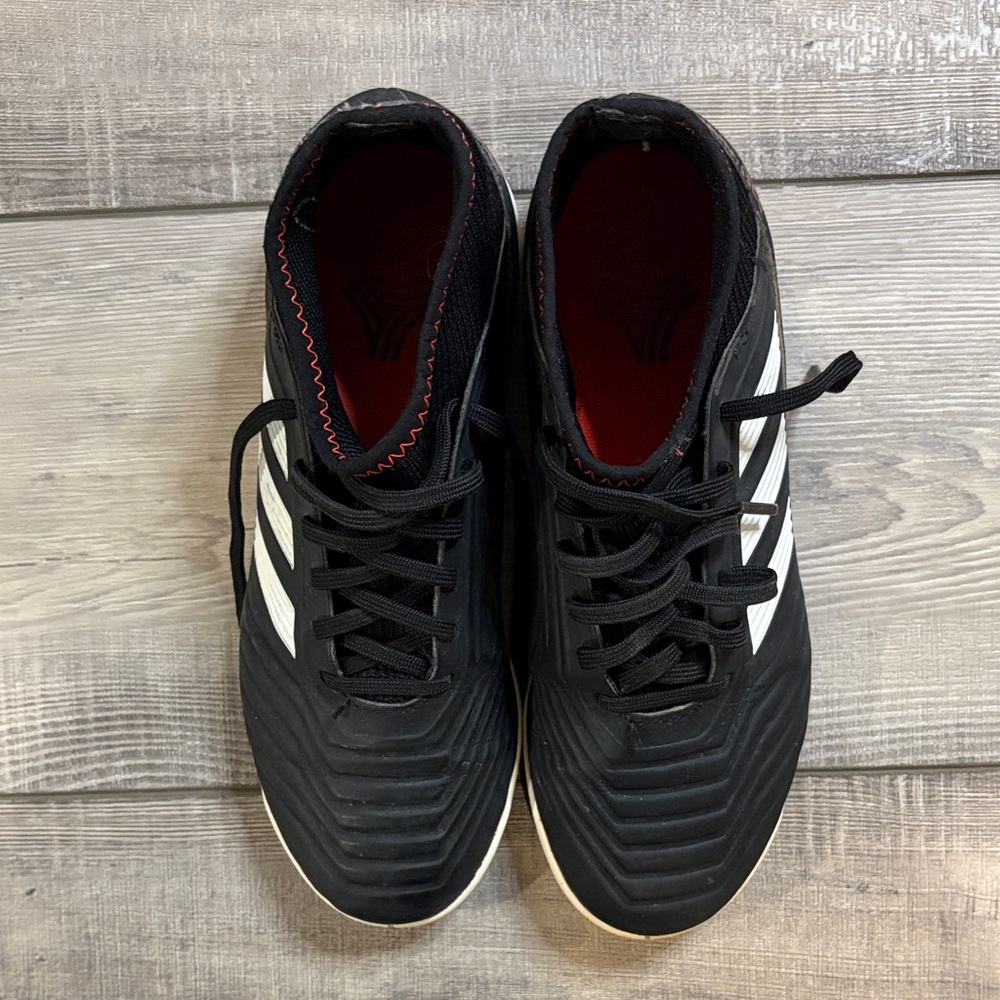 Adidas Predator Indoor Soccer Shoes GUC Y4 - Picture 2 of 6